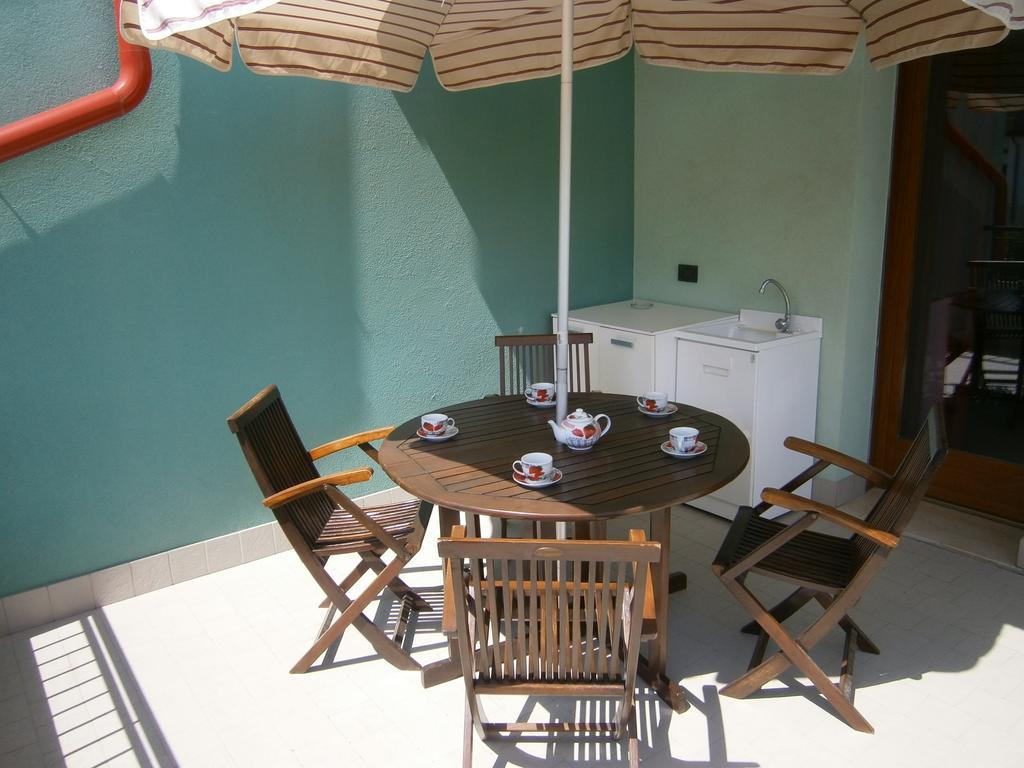 Roberta Con Piscina - Agenzia Cocal Apartment